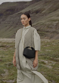 POLENE СУМКА BERI, ЧЕРНЫЙ/ЗОЛОТОЙ