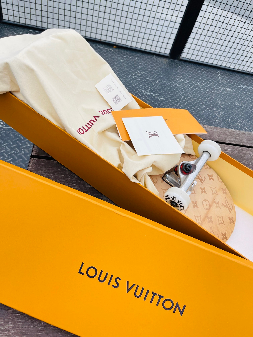 Louis Vuitton Skateboard
