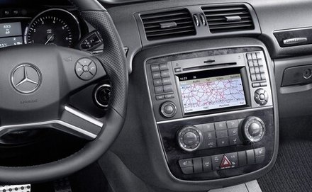 Магнитола для Mercedes-Benz R (W251) 2005-2015 - Parafar PF212FHD на Android 13, 8-ядер, 2Гб+32Гб, CarPlay, 4G SIM-слот