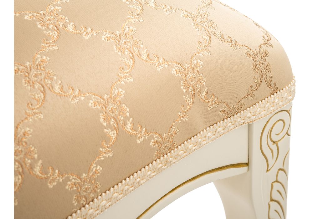 Деревянный стул Лауро слоновая кость с золотой патиной / бежевый тесьма 11