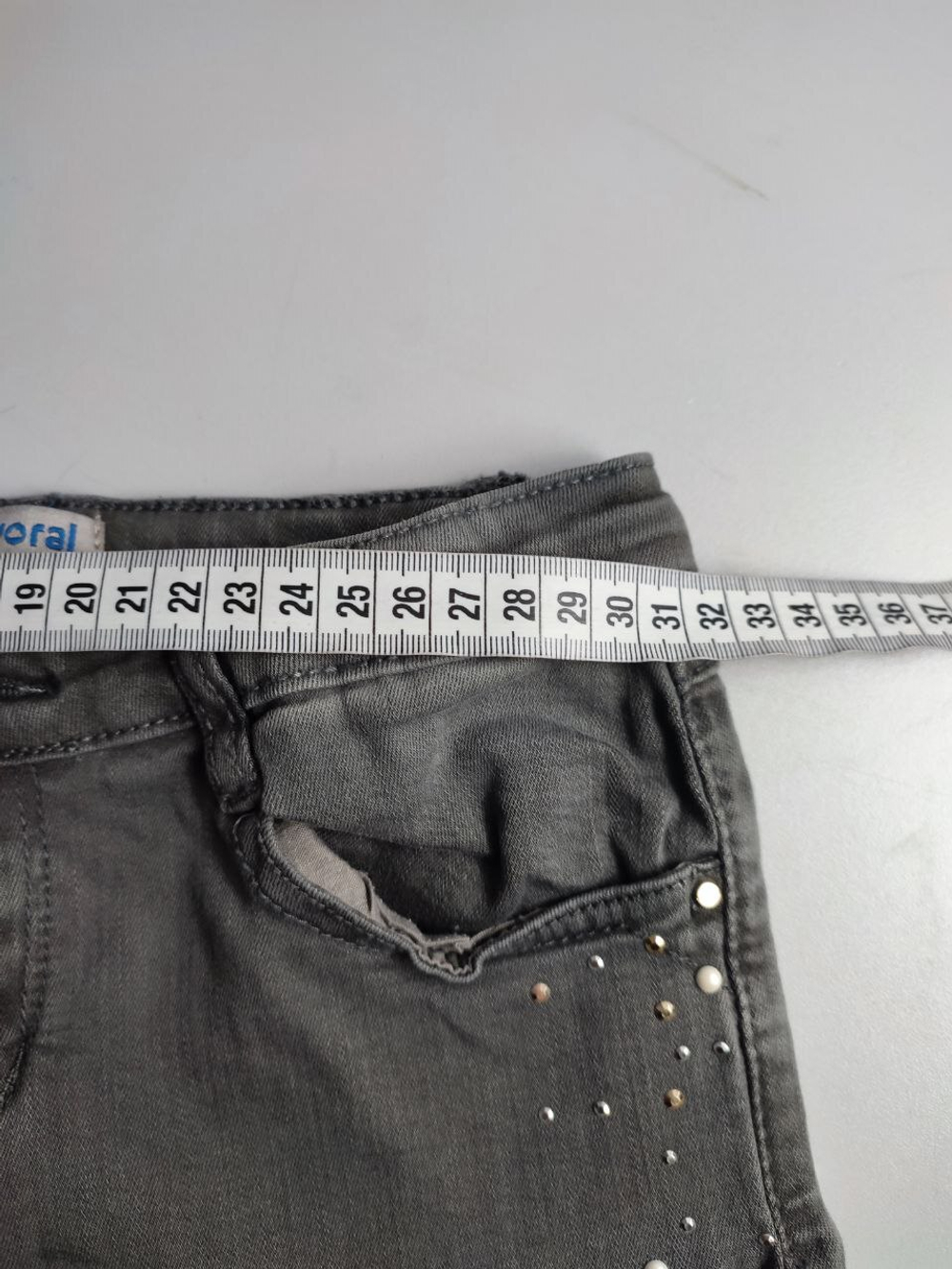 Джинсы Mayoral светлые на 9 лет