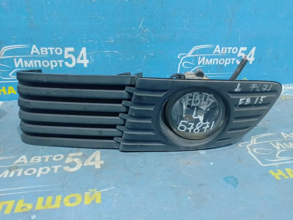 Туманка правая NISSAN SUNNY 2002-2004