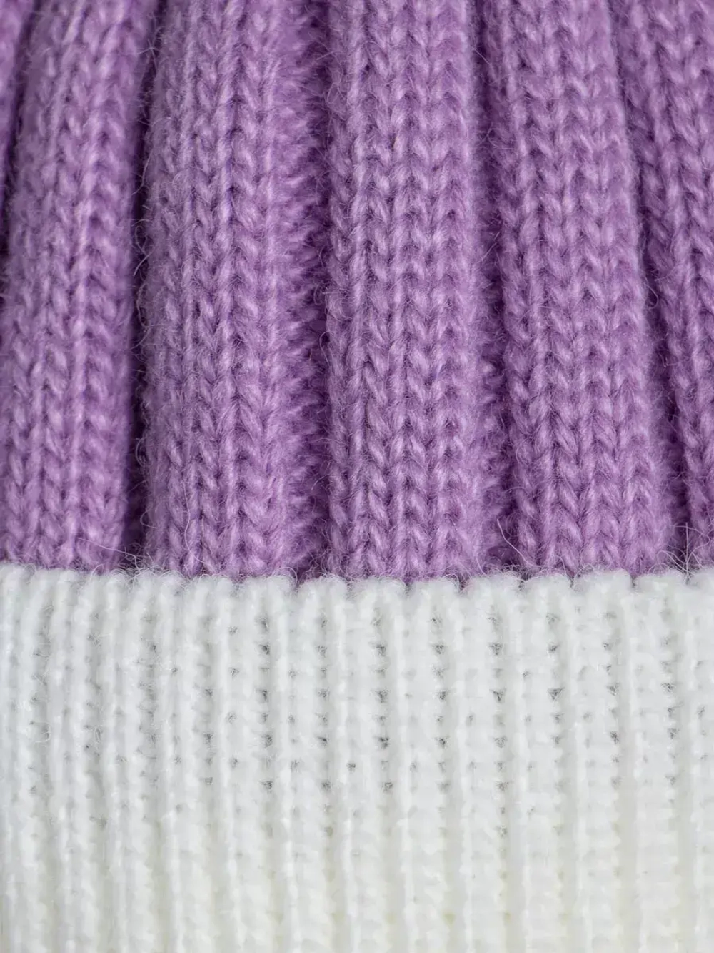 Шапка для девочки зимняя вязаная с помпоном