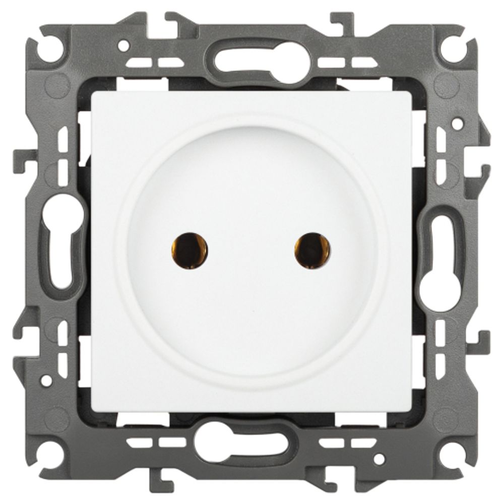 Розетка ЭРА Серия 12 12-2105-01М , 2P, 16А-250В, белый матовый