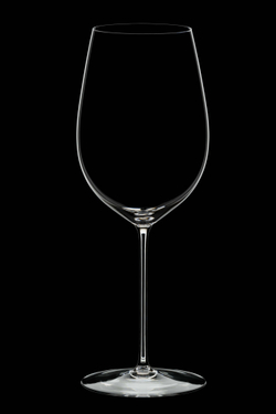 Бокал для красного вина 860мл Riedel Superleggero Bordeaux Grand Cru Австрия черный фон пустой