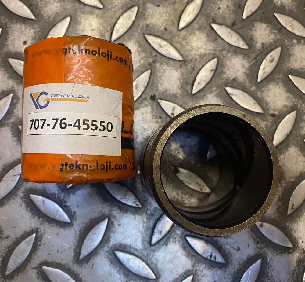 Втулка 707-76-45550