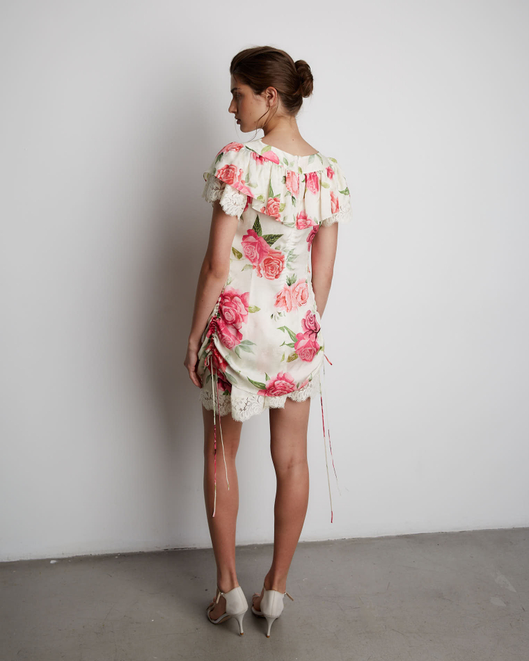 Платье мини из вискозы розы молочный