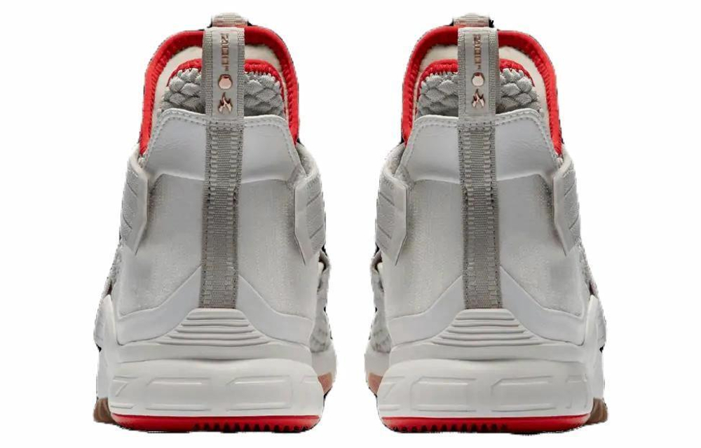 Кроссовки Nike Lebron Soldier 12 Light Bone