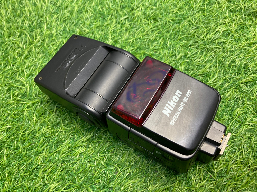 Nikon Speedlight SB-600