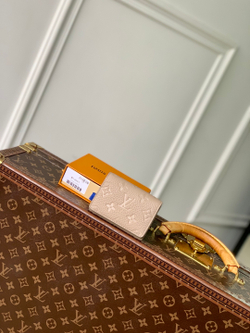 Louis Vuitton Envelope Business Card Holder
