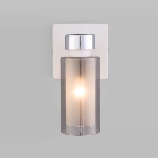 70115/1 / настенный светильник / белый