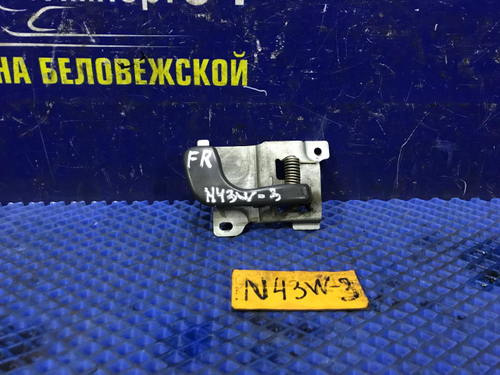 Ручка двери передней правой салонная MITSUBISHI CHARIOT 1994