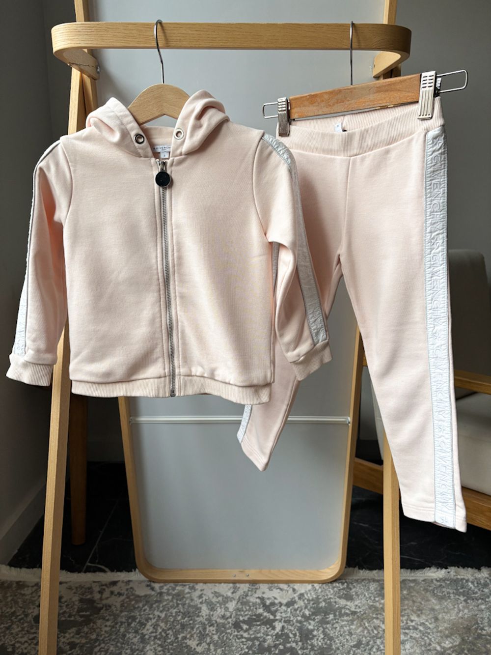 Хлопковый костюм Givenchy, 98