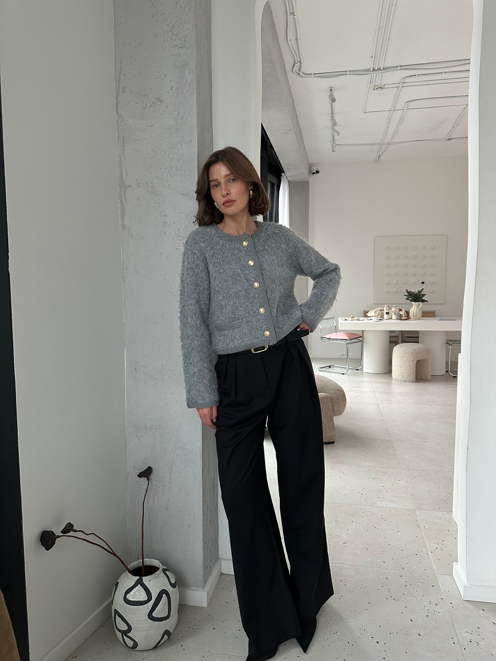 Кардиган с кантом серый