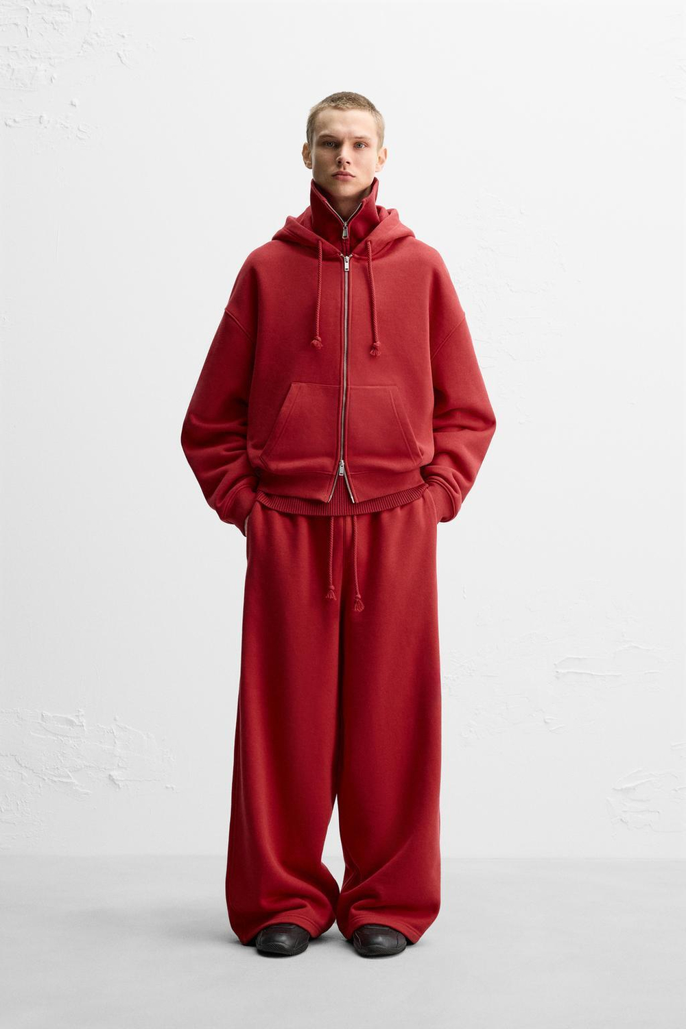 Брюки-джоггеры wide fit - limited edition