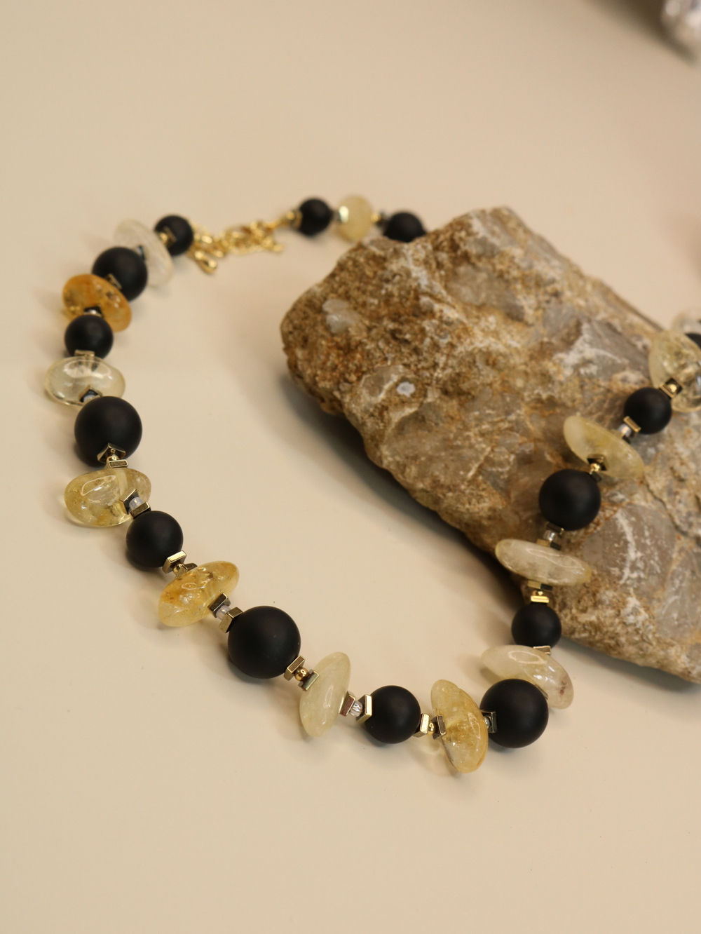 Чокер "Сияние контраста" с цитрином и агатом