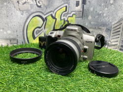 Minolta Dynax 404Si + AF Zoom 28-80mm 3.5-5.6