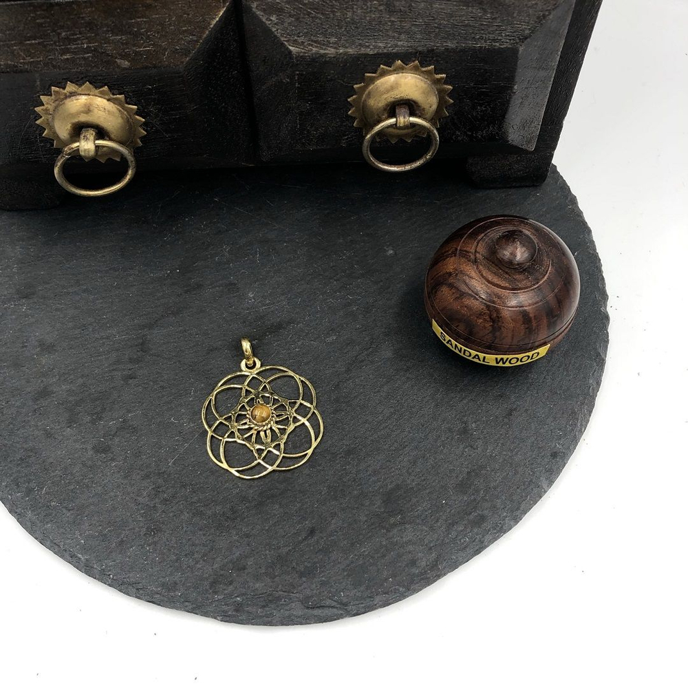 Подвеска Seed of Life тигровый глаз из латуни