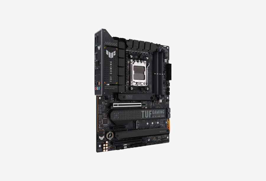 TUF GAMING X670E-PLUS_0226526100737