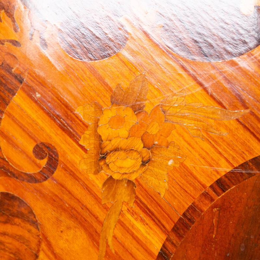 Элегантный комод в Дворцовом стиле