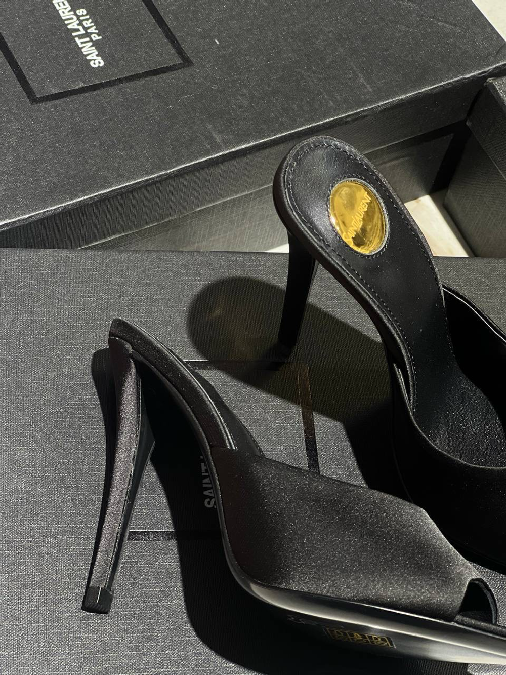 Босоножки Saint Laurent