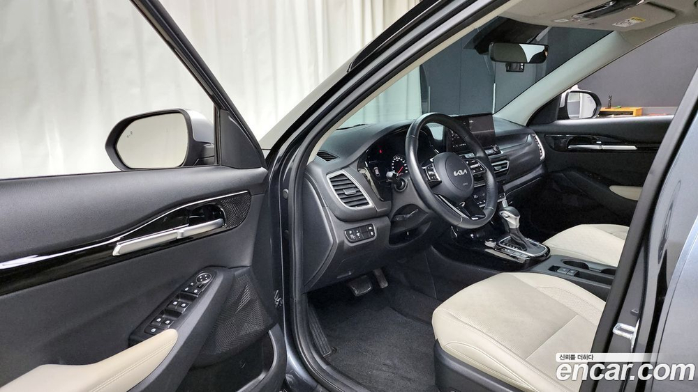 Kia Seltos Бензин 1.6 Turbo 4WD (02.2022)
