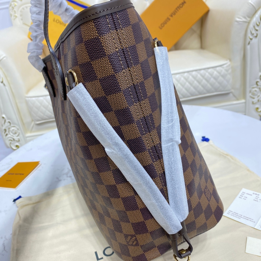 Louis Vuitton Neverfull MM