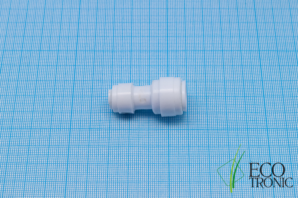 Переходник прямой 3/8" на 1/4"