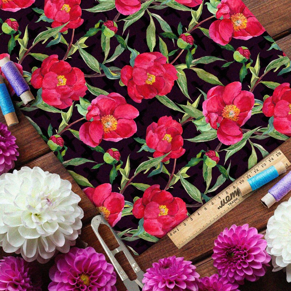 Ткань оксфорд 600 насыщенные красные цветы на чёрном фоне