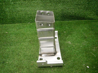 Кронштейн усилителя правый RR Vogue 4 L405 (12-22)