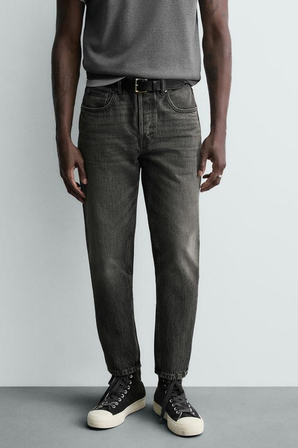 ZARA УКОРОЧЕННЫЕ ДЖИНСЫ SLIM FIT, СЕРЫЙ