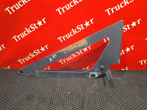 Кронштейн трапа за кабиной