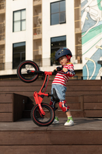 Беговел Micro Deluxe красный (V2) со стикерами Монстрики 15 шт