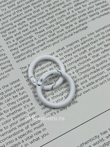 Карабин-кольцо белое