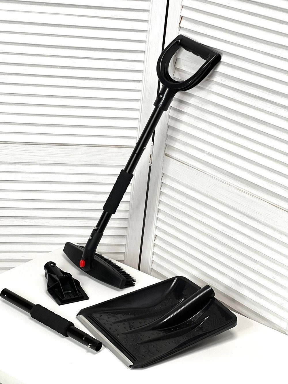 Щетка автомобильная для снега с скребком и лопатой, 3 в 1 (095520652-xD21)