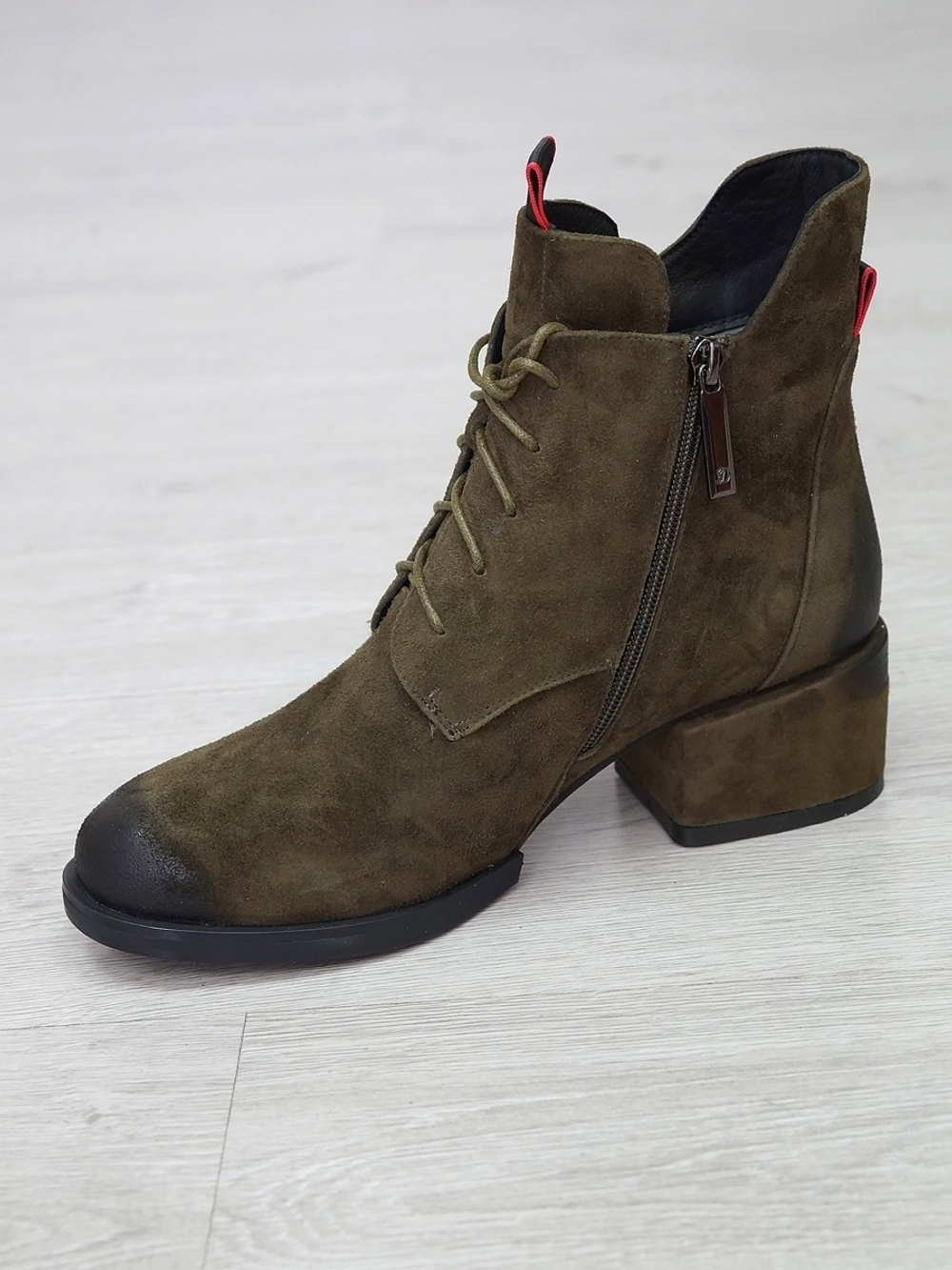 Ботинки женские зимние