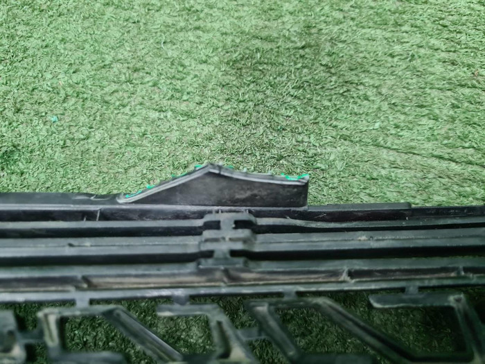 Решетка радиатора Geely Coolray (2019-2023)