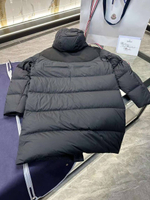 Пуховик Moncler