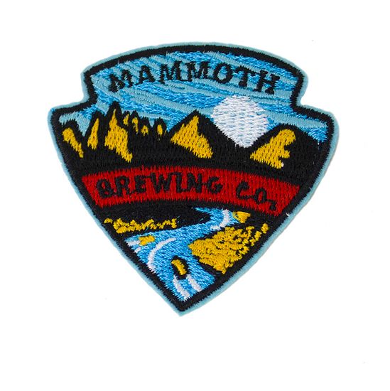 Нашивка термоаппликация на одежду и на рюкзак. Mammoth, Горы, Походы