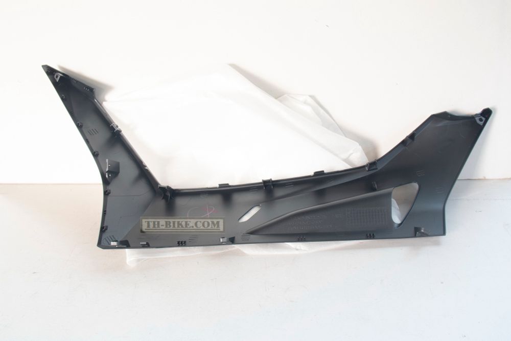 64431-K1Z-J10ZK. COVER, R. FLOOR SIDE *NHC34M*. Fairing plastic Honda PCX 2021