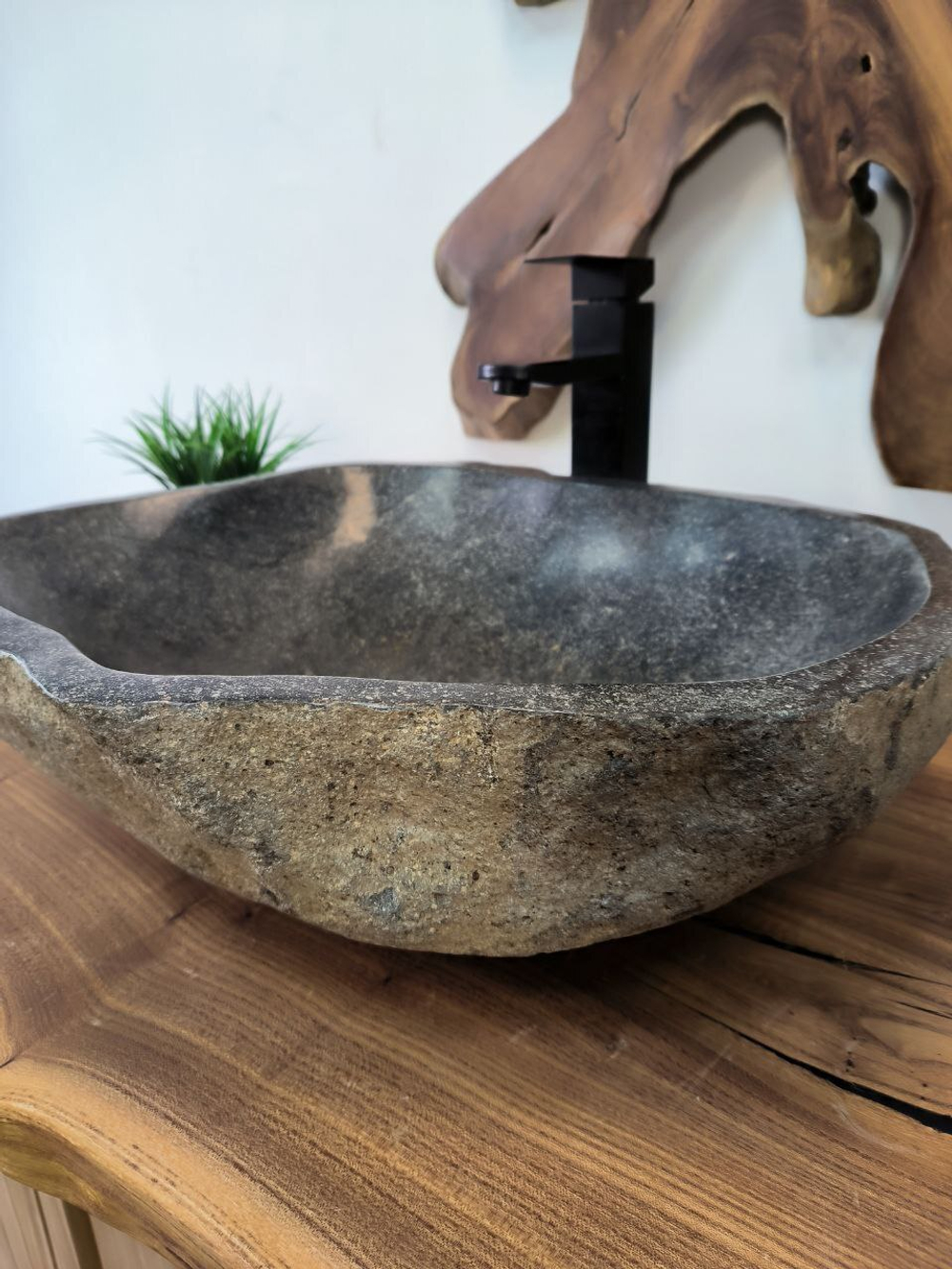 Раковина из речного камня RS-65860 57х43х15 из натурального камня