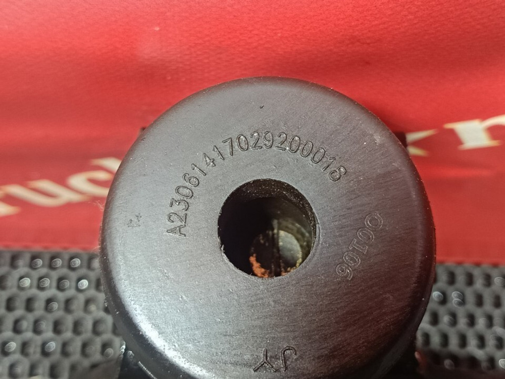 Отбойник кабины левый 2023г