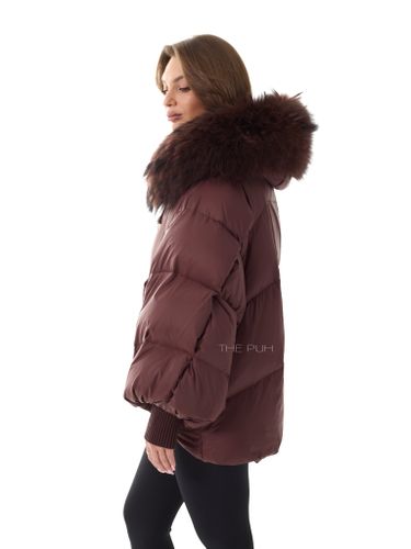 Объемный бордовый пуховик на молнии