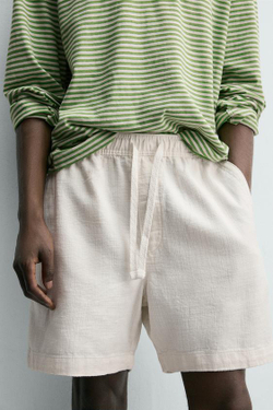 ZARA ШОРТЫ КЛАССИЧЕСКОГО КРОЯ ИЗ РЕЛЬЕФНОЙ ТКАНИ, ЖЕЛТОВАТО-БЕЛЫЙ