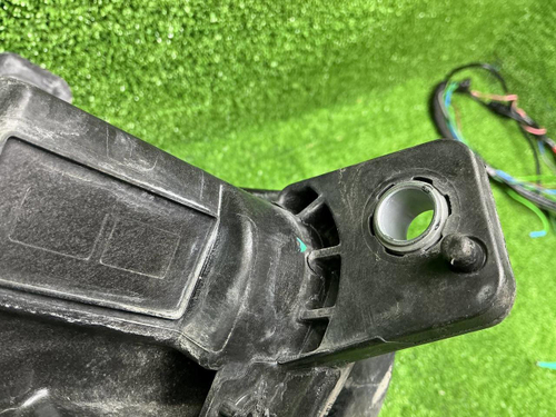 Битая Фара левая Hongqi H5 2 (2022-н.в.) LED