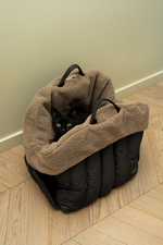 Комплект: Автокресло черное + чехол меховой