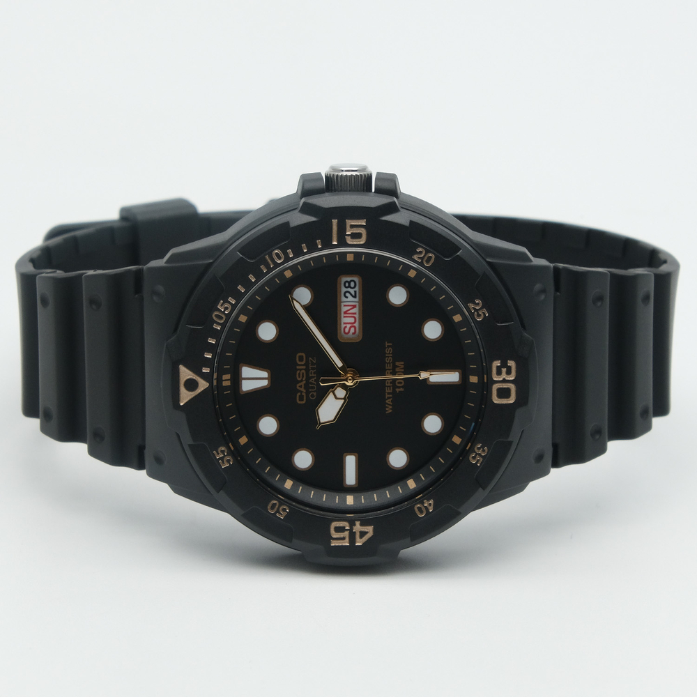 Мужские наручные часы Casio MRW-200H-1E