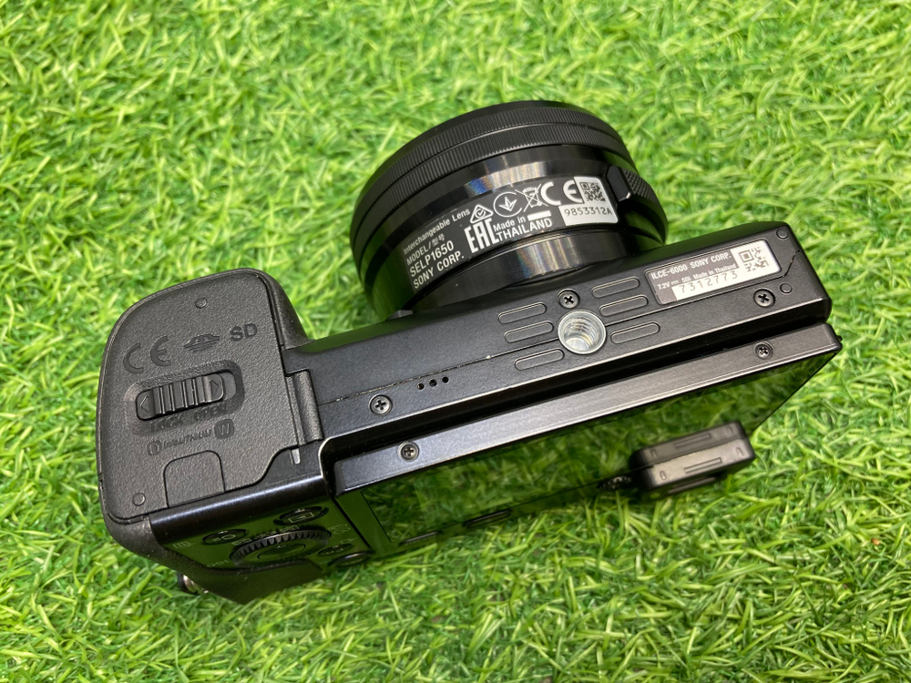 Sony A6000 kit E PZ 16-50mm 3.5-5.6 OSS 640 кадров