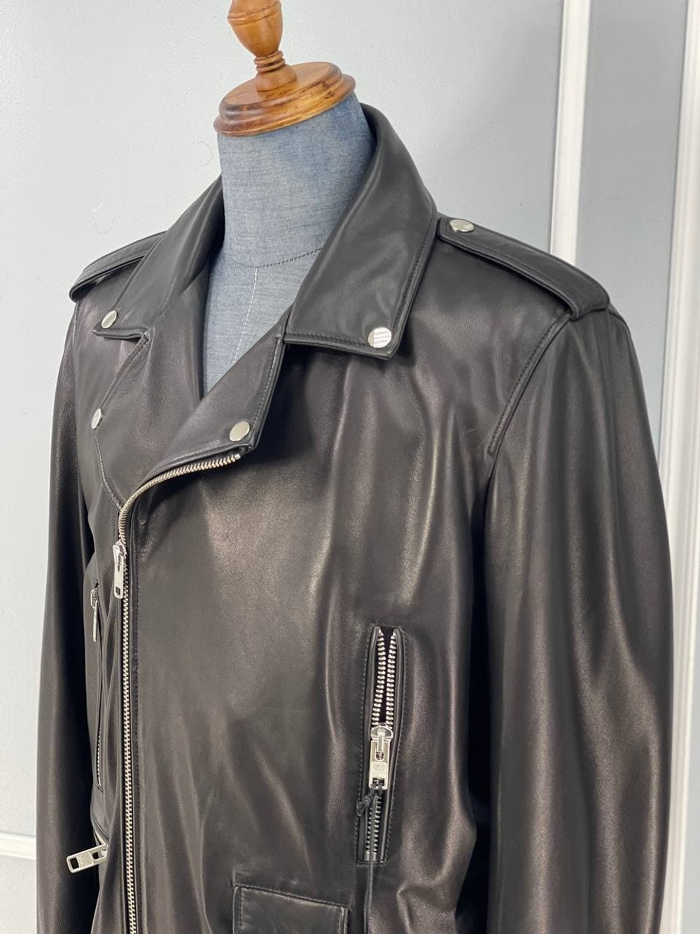 Кожаная куртка Saint Laurent