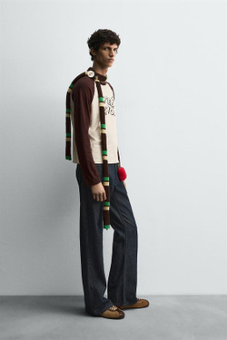 ZARA HARRY LAMBERT X DISNEY ДЖИНСЫ КЛЕШ С НАШИВКАМИ, СИНИЙ